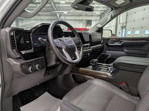 Used 2025 GMC Sierra 1500 Elevation AWD/4WD image 13
