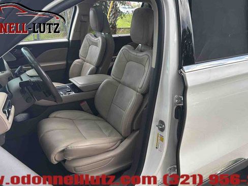 Used 2023 Lincoln Aviator Reserve w/ Equipment Group 201A AWD/4WD image 7