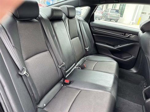Used 2022 Honda Accord Sport image 9