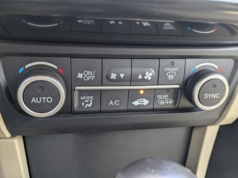 Used 2016 Acura ILX FWD image 35
