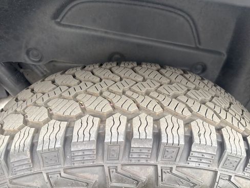 Certified 2024 Jeep Wrangler Sahara w/ Technology Group image 12