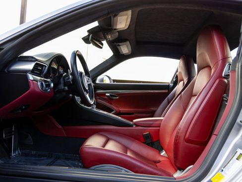Used 2018 Porsche 911 Carrera S image 24