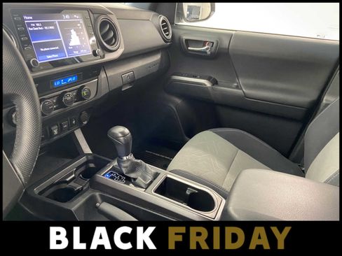 Used 2021 Toyota Tacoma TRD Sport image 30