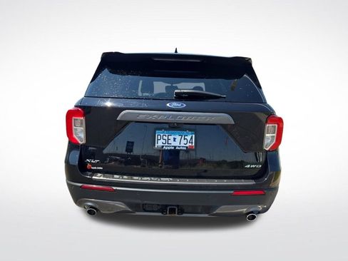 Used 2021 Ford Explorer XLT w/ Equipment Group 202A AWD/4WD image 5