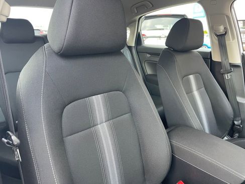 Used 2023 Honda Civic LX image 29