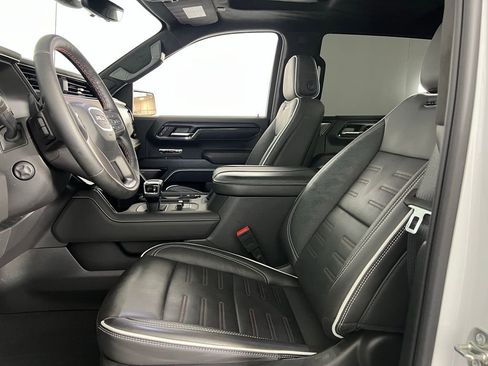 Used 2025 GMC Sierra 1500 AT4X image 23