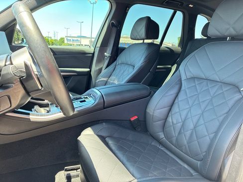 Used 2025 BMW X5 xDrive50e w/ M Sport Package AWD/4WD image 11