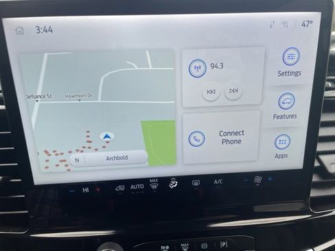 Used 2023 Ford Transit 350 XLT image 25