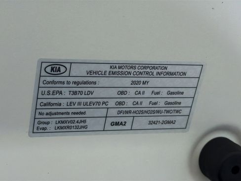 Used 2020 Kia Sorento LX FWD image 17