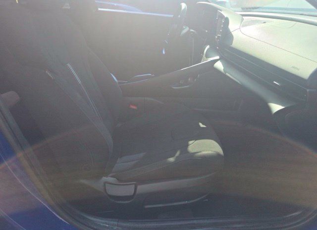 Used 2025 Hyundai Elantra Sport FWD image 7