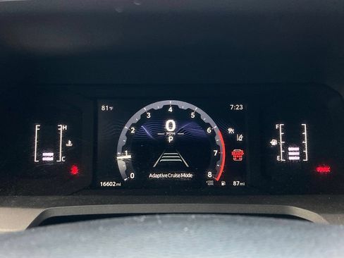 Used 2025 Toyota 4Runner SR5 RWD image 16