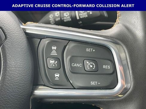 Used 2024 Jeep Wrangler Unlimited Sahara w/ Technology Group AWD/4WD image 14