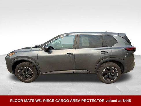 Used 2024 Nissan Rogue SV AWD/4WD image 3
