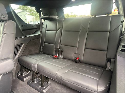 Used 2021 Cadillac Escalade Luxury AWD/4WD image 31