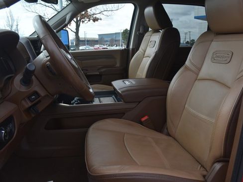 Used 2024 RAM 3500 Limited image 19