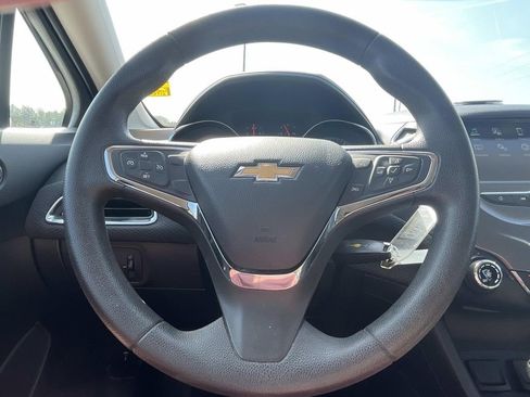 Used 2018 Chevrolet Cruze LT image 22