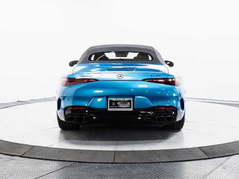 Used 2022 Mercedes-Benz SL 63 AMG 4MATIC w/ Driver Assistance Package image 32
