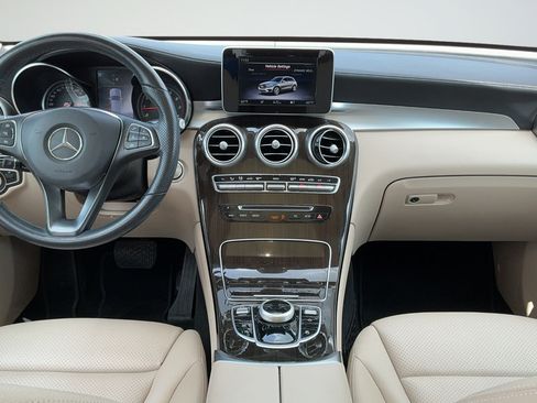 Used 2019 Mercedes-Benz GLC 300 image 7