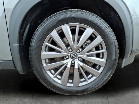 Used 2023 Nissan Pathfinder SL w/ SL Premium Package AWD/4WD image 9