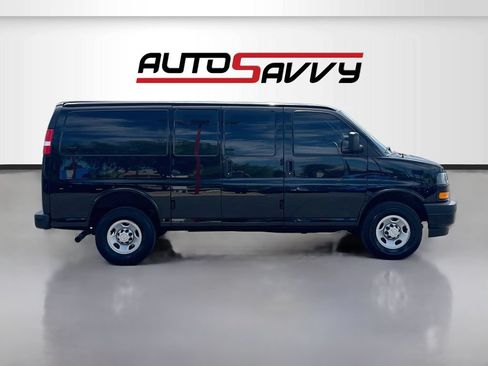 Used 2023 Chevrolet Express 2500 w/ Driver Convenience Package RWD image 8