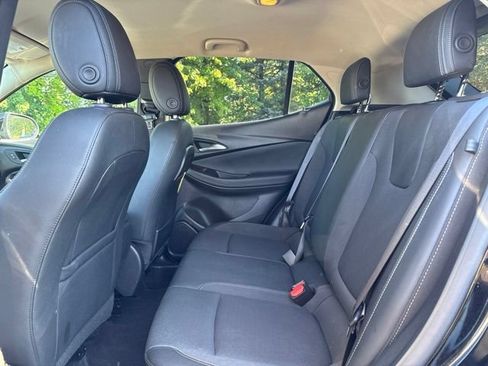 Used 2023 Buick Encore GX Preferred w/ Cold Weather Comfort Package AWD/4WD image 6