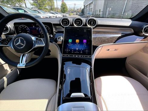 Used 2026 Mercedes-Benz GLC 300 4MATIC image 15