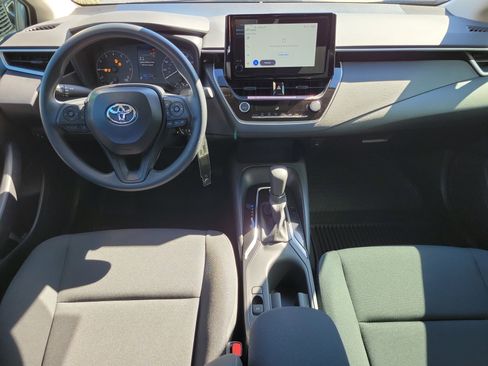 Used 2025 Toyota Corolla LE image 14
