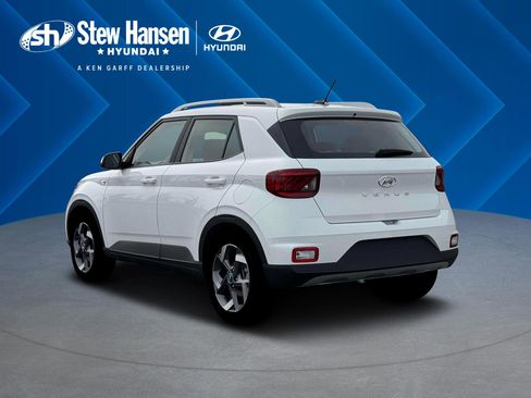 New 2026 Hyundai Venue SEL FWD image 6