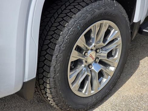 New 2026 GMC Sierra 1500 Denali w/ Technology Package AWD/4WD image 7