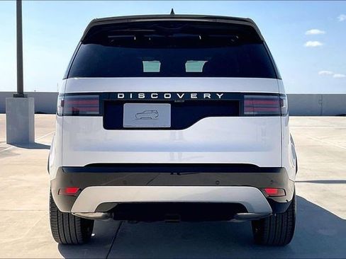 New 2026 Land Rover Discovery Limited Edition image 4