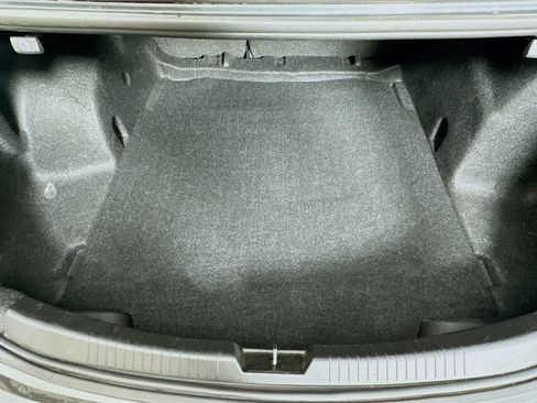 Used 2018 Chevrolet Malibu LT w/ Leather Package image 26