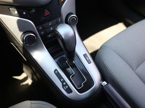 Used 2014 Chevrolet Cruze LT FWD image 36