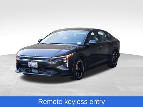 Used 2025 Kia K4 EX image 5