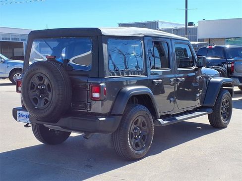 Used 2025 Jeep Wrangler Sport image 7