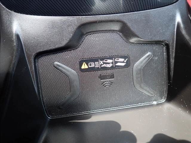 Used 2022 Chevrolet Colorado Z71 AWD/4WD image 18