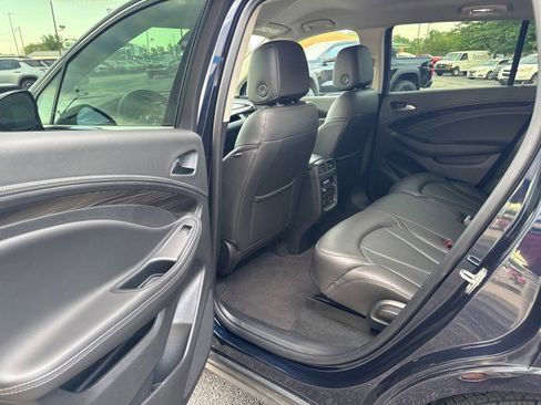 Used 2020 Buick Envision Essence w/ LPO, Cargo Package FWD image 24