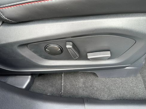 New 2026 Ford Explorer ST-Line w/ ST-Line Street Pack image 42