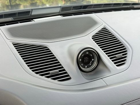 New 2025 Porsche Cayenne S AWD/4WD image 18