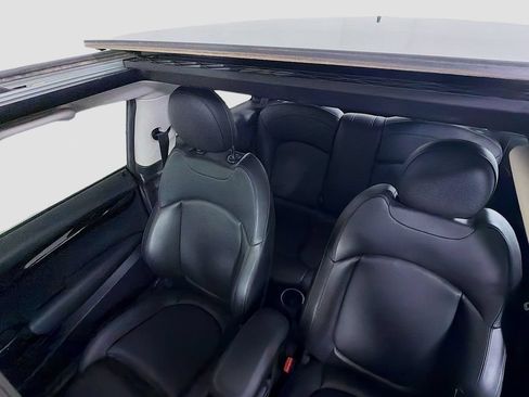 Used 2019 MINI Cooper 2-Door Hardtop w/ Signature Upholstery Package FWD image 16