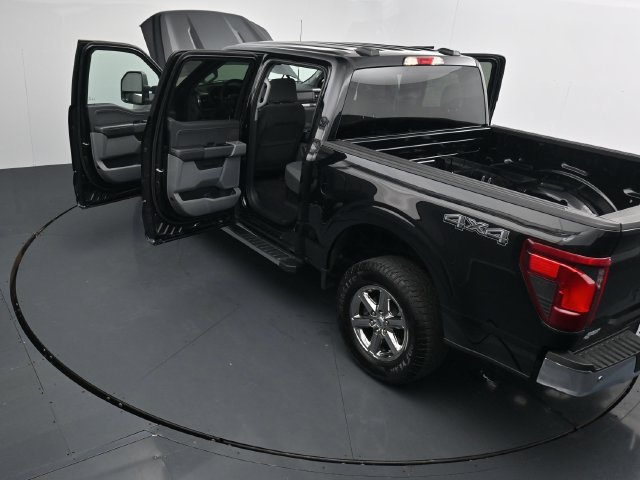 Used 2025 Ford F150 XLT w/ Equipment Group 301A Standard AWD/4WD image 35