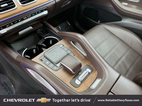 Used 2022 Mercedes-Benz GLS 450 4MATIC image 18