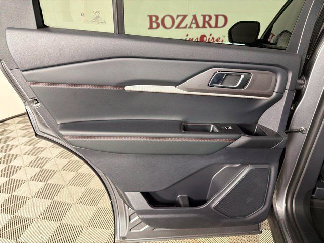 Used 2025 Ford Explorer ST-Line w/ Premium Package RWD image 30