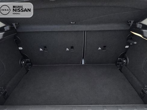 Used 2017 MINI Cooper 4-Door Hardtop w/ Technology Package FWD image 14