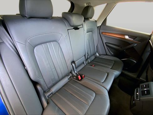 Used 2022 Audi Q5 2.0T Premium w/ Convenience Package AWD/4WD image 20