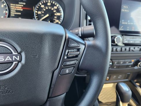 Used 2025 Nissan Frontier S image 18