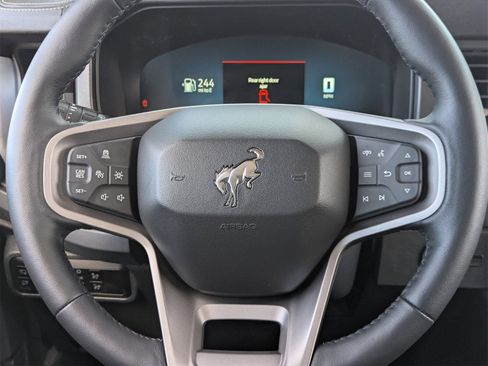New 2025 Ford Bronco Badlands image 49
