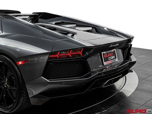Used 2014 Lamborghini Aventador LP 700-4 AWD/4WD image 21
