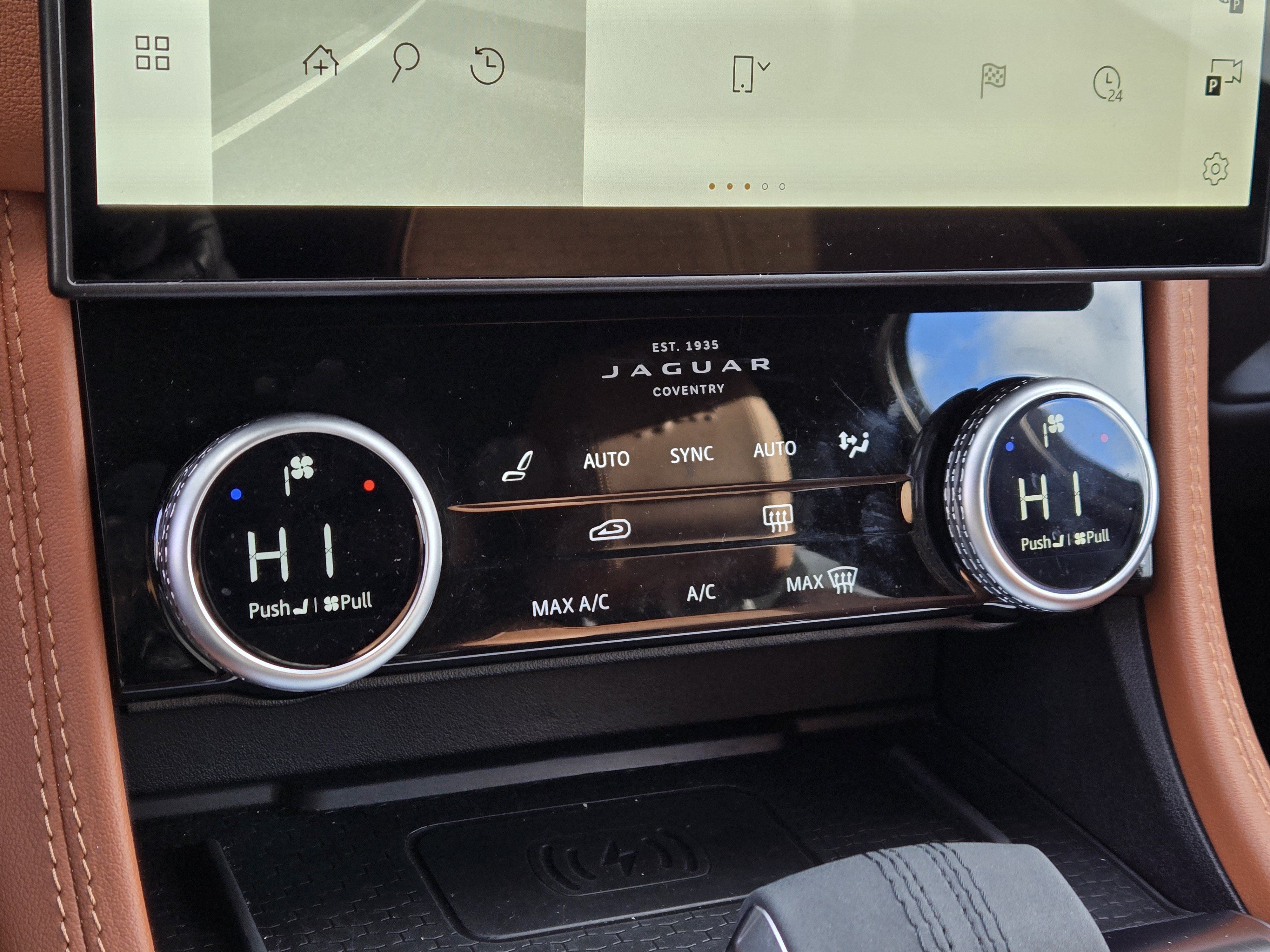 Certified 2026 Jaguar F-PACE R-Dynamic S AWD/4WD image 20