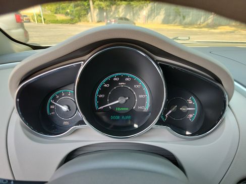 Used 2010 Chevrolet Malibu Hybrid image 13