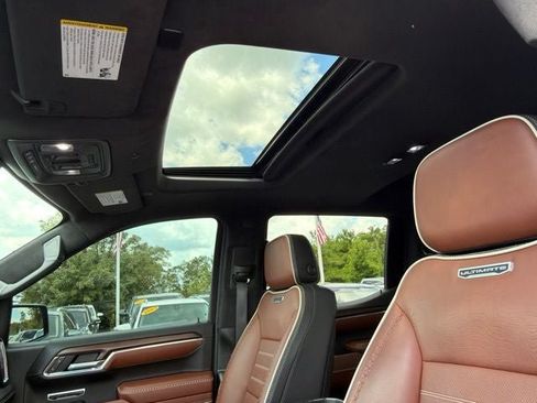 Used 2023 GMC Sierra 1500 Denali Ultimate AWD/4WD image 13